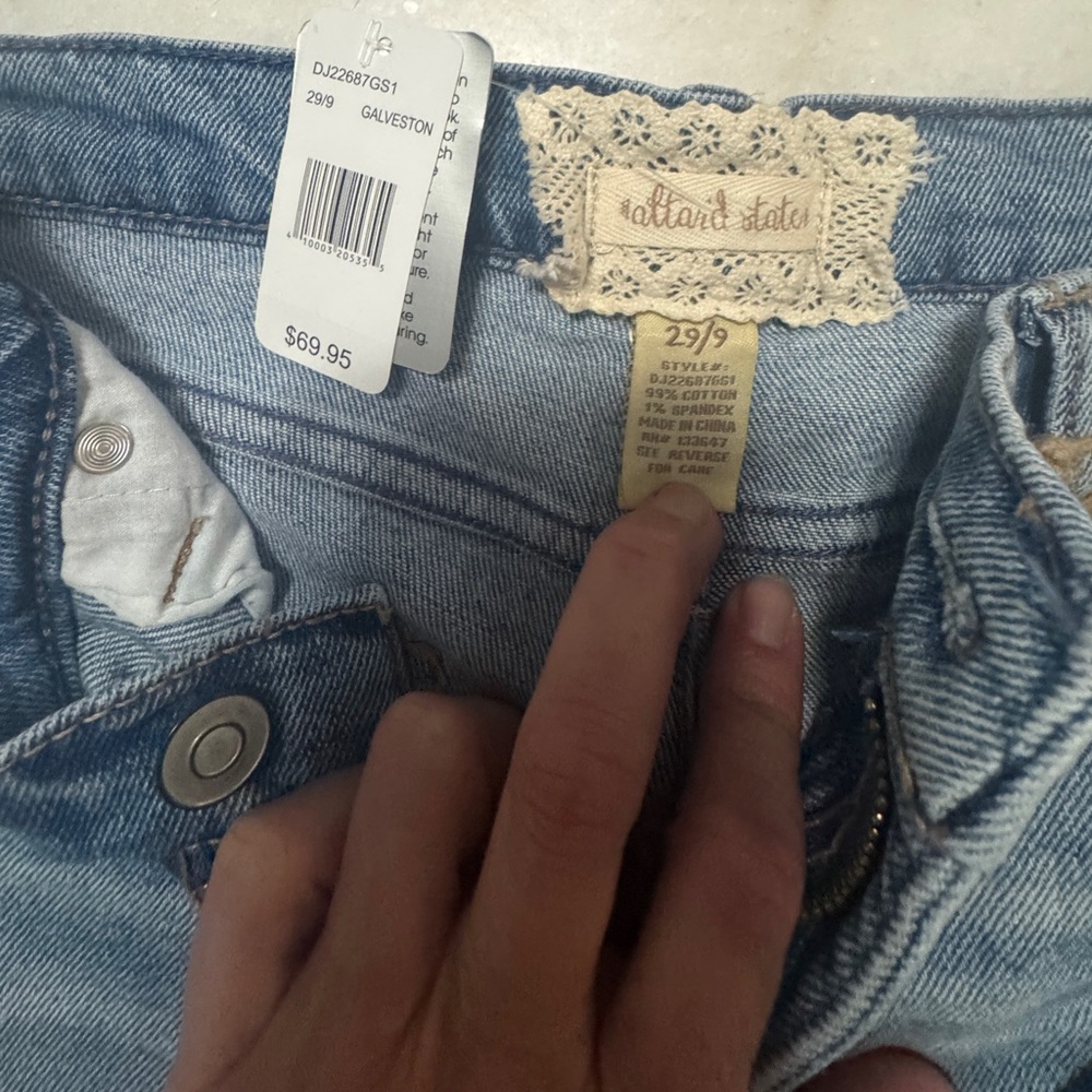 Distressed Blue Jeans - Picture 4 of 4